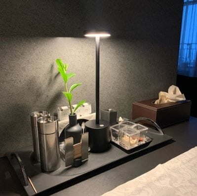 Luminária Abajur de Mesa Recarregável Sem Fio Led - ModernLux